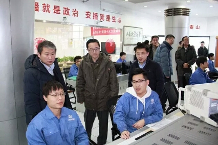 两会3.jpg 两会3.jpg